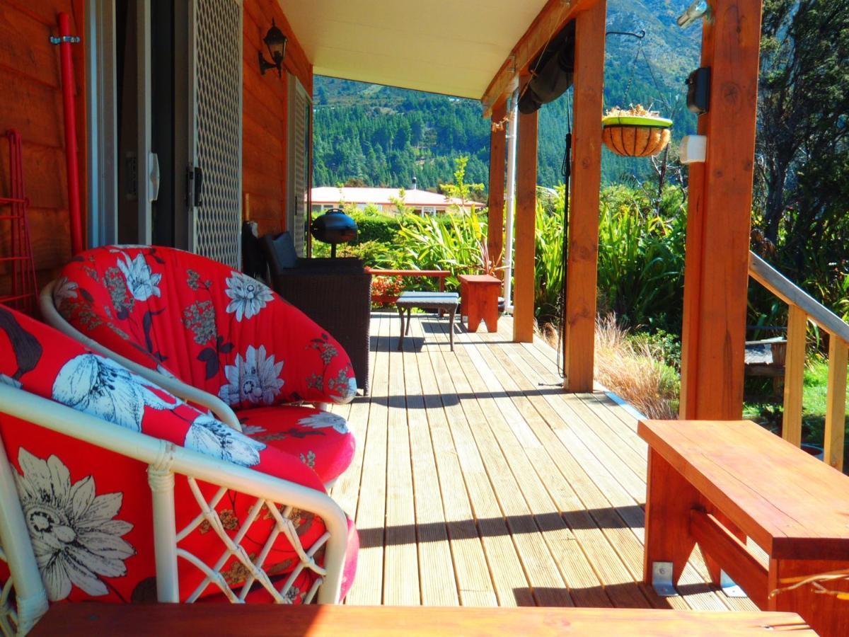 Lakefront Fantail Cottage Lake Hawea, Wanaka Extérieur photo