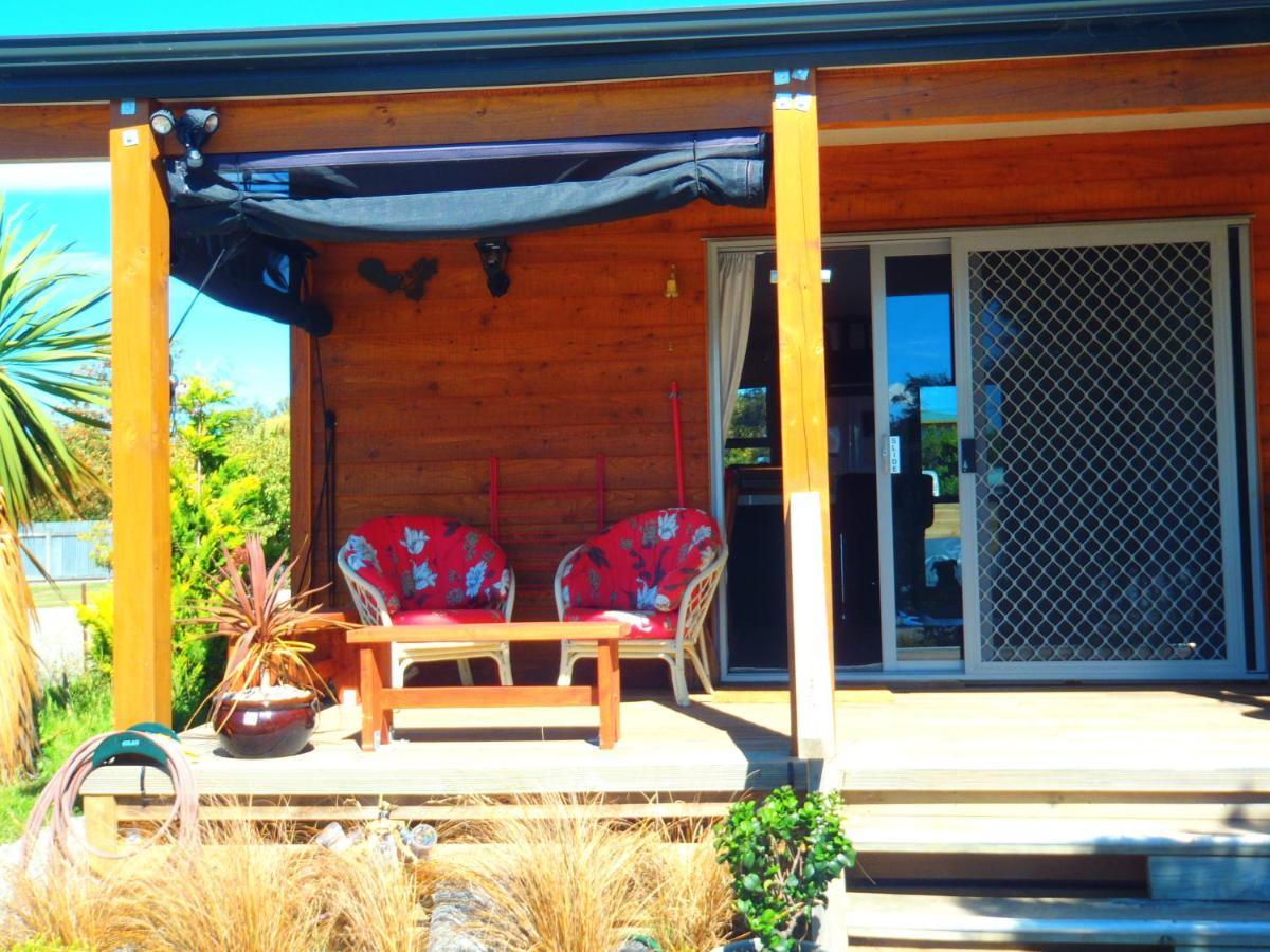 Lakefront Fantail Cottage Lake Hawea, Wanaka Extérieur photo